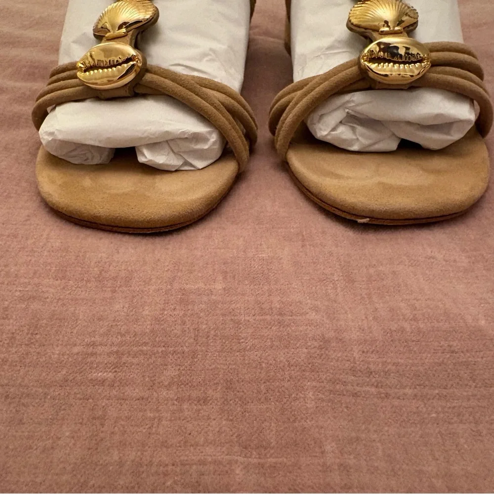 Larroude Shelly flat sandal Lancaster peanut nude tan size 6.5 like new in box - Picture 4 of 8